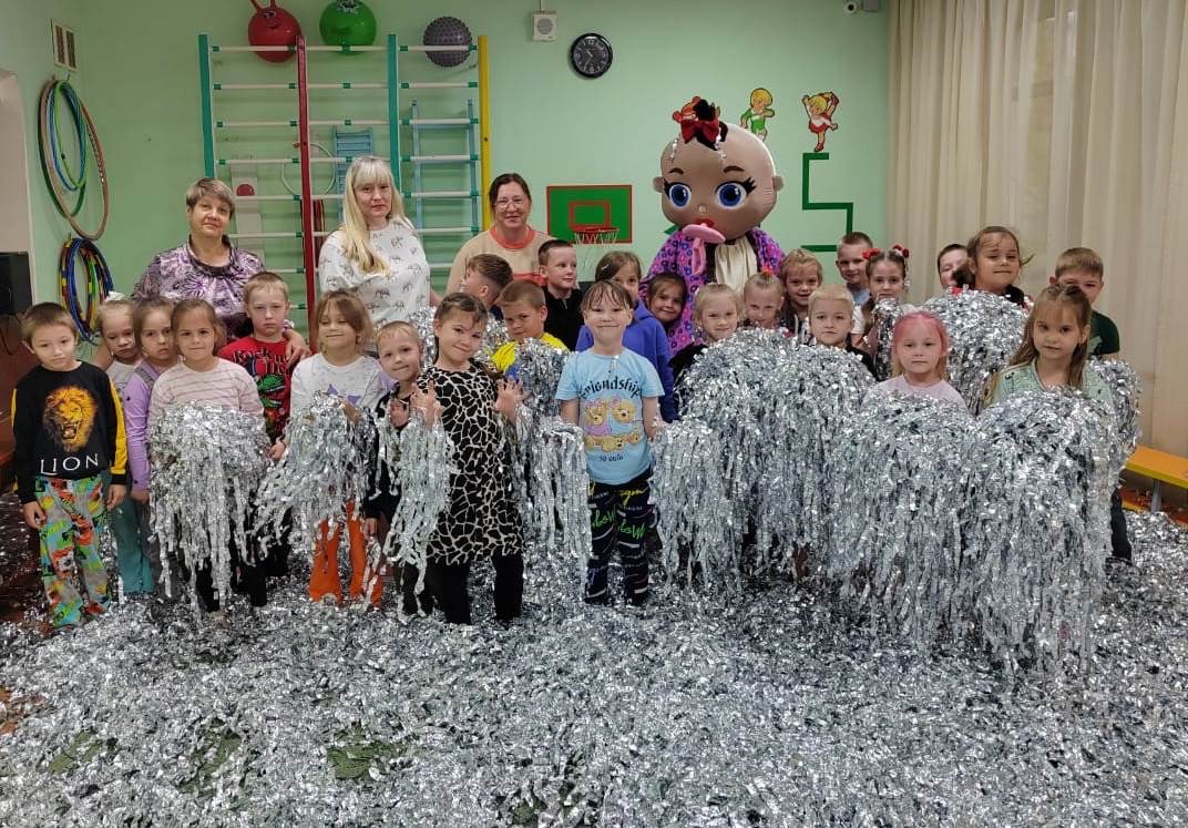 Read more about the article Развлекательно-игровая программа «Солнечный зайчик»