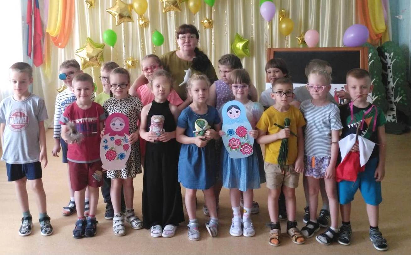 Read more about the article Игровой калейдоскоп «Игрушки народов России»